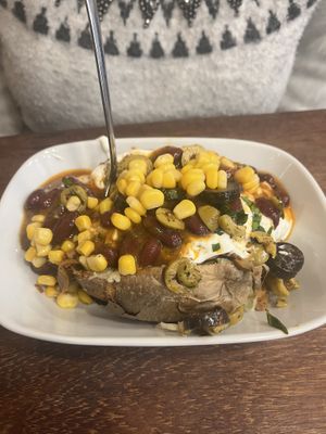 Chili jumper  at Kumpir  in Hamburg