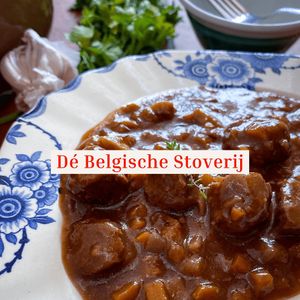 Geniet van deze traditionele Vlaamse stoverij, volledig plantaardig en boordevol smaak. Kant-en-klaar en zonder hyperbewerkte vleesvervangers. at Solid Stash in Kortrijk