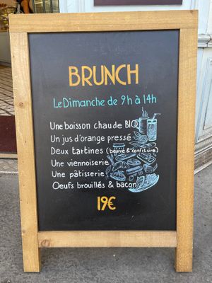  at Les Frères Blavette in Paris