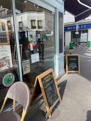  at Les Frères Blavette in Paris