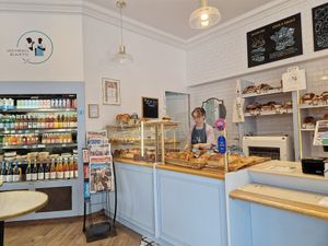  at Les Frères Blavette in Paris