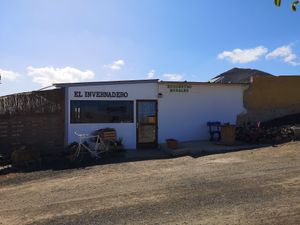 Von Aussen unscheinbar... at El Invernadero in Fuerteventura