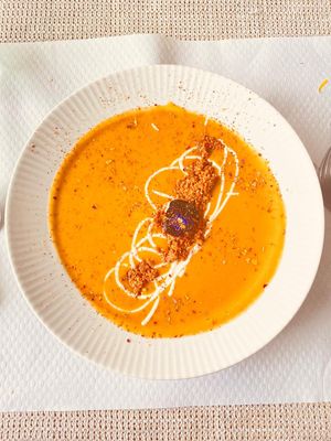 Crema de le tejas rojas con chorizo calabizo  at El Invernadero in Fuerteventura