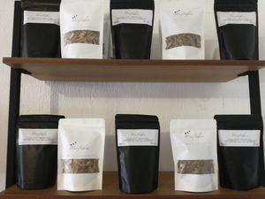 *Coffee from Chiapas.
*Herbal tea: 

Detox: hibiscus, lemon, orange peel, pinguica, nopal and apple. 

Happy moments: damiana, rose, fig leaf, lemon tea, guava and jas at Vertical Pop Up Store in La Paz