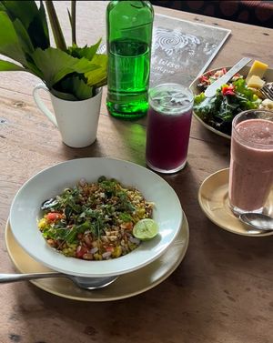 Breakfast,juices and smoothies  at Other-Wise in Arambol