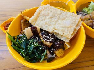 Yong tau foo dry at Say Green 绿素 in East Singapore