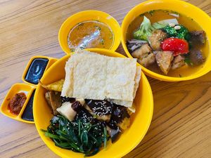Yong tau foo at Say Green 绿素 in East Singapore