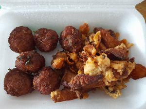 Meatless omnimeat balls & Taiwanese popcorn mushroom at Say Green 绿素 in East Singapore