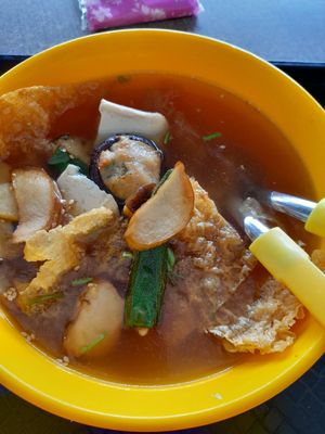 Handmade yong tau foo at Say Green 绿素 in East Singapore