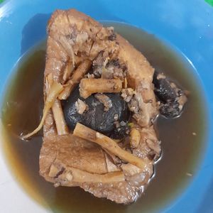 Herbal "chicken" at Say Green 绿素 in East Singapore