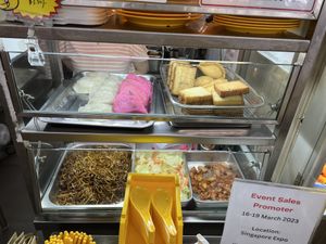 Typical breakfast items at lower prices  at Say Green 绿素 in East Singapore