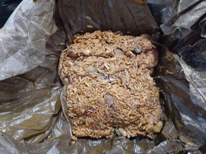 Lotus leaf rice at Say Green 绿素 in East Singapore