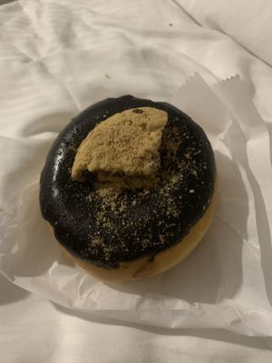 vegan donut at Dunkin' - Nieuwendijk in Amsterdam