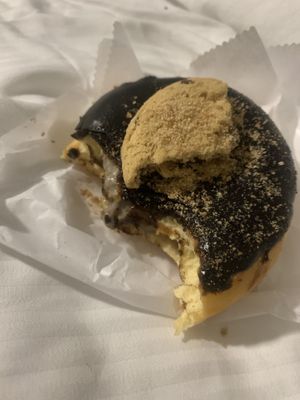 vegan donut at Dunkin' - Nieuwendijk in Amsterdam
