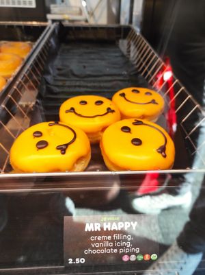Mr happy donut at Dunkin' - Markthal in Rotterdam