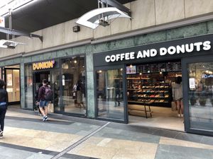 Front at Dunkin' - Lijnbaan in Rotterdam