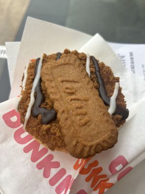 filled Biscoff 3,50€  at Dunkin' - Lijnbaan in Rotterdam