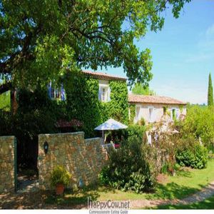 Farmhouse at La Petite Gardette Vegan Bed and Breakfast in Pierrevert