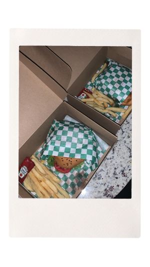 Pedimos dos hamburguesas: una de la casa y otra portobello teriyaki. Me gusto mucho la de la casa!! at Be Life Burgers - Cloud Kitchen in San Luis Potosi