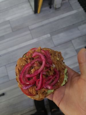 Pulled yaca at Be Life Burgers - Cloud Kitchen in San Luis Potosi