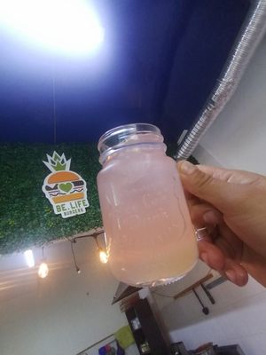Limonada de lavanda at Be Life Burgers - Cloud Kitchen in San Luis Potosi