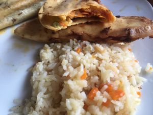 quesadillas fritas de tinga de zanahoria guisada con chipotle y arroz at HARI in Cuernavaca
