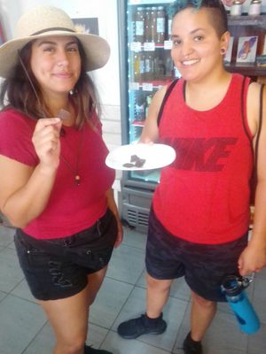 Free chocolate samples. No sugar. I recommend to all my clients;) at Elixir Spot in Puerto Vallarta