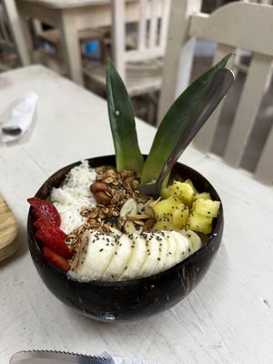 Golden Milk bowl  at Elixir Spot in Puerto Vallarta