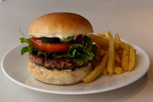 Hayama Burger
Whitely's classic Hayama Burger. Smoky and meaty patty topped off with our homemade burger sauce and mayo. 
 at Whitely by Toriba Coffee in Hayama