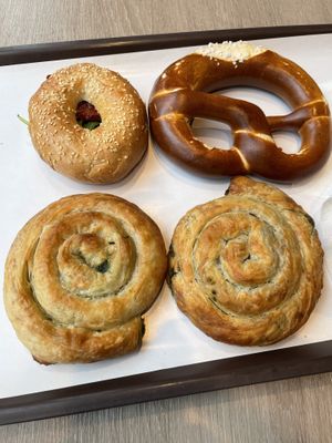 When you find the first place with so many vegan and cheap options😄- bagel with avocado and sundried tomato; some kind of local pretzel (1€); vegan burek with spinach 2,2€  at 3Roses in Ljubljana