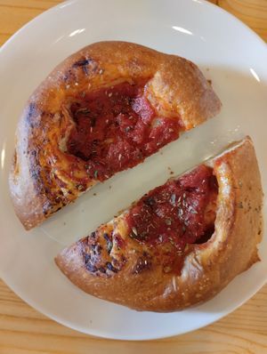 Tomato souce is very good at Forno Brisa - Via Galliera in Bologna