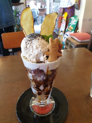 Sweet potatoe parfait at Rotton 六屯 in Chatan