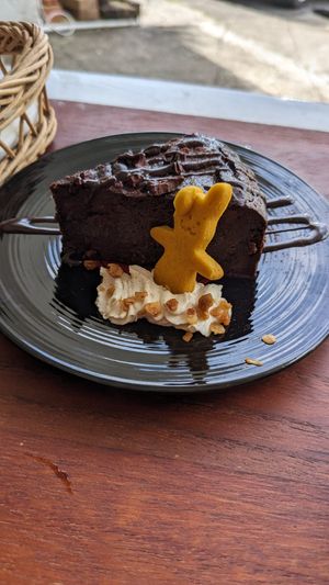 🍫🍰 Gateau Chocolate (550¥) at Rotton 六屯 in Chatan