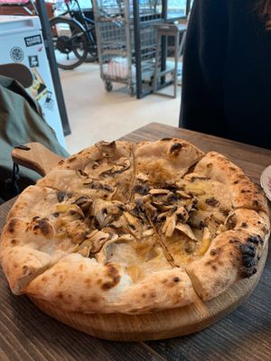 Special pizza just for today at La Piccola Nonna Pizza in Stockholm