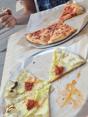 Patate and Jammin at La Piccola Nonna Pizza in Stockholm