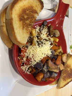 Vegan breakfast skillet  at Twisted Citrus in North Canton
