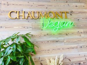 Sign  at Chaumont Vegan in Beverly Hills