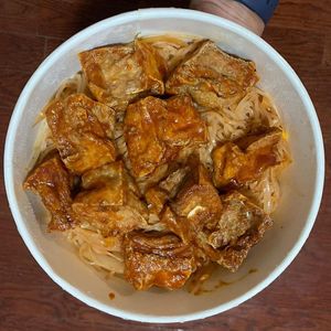 Tofu Pad Thai at Toronto Pho in Toronto