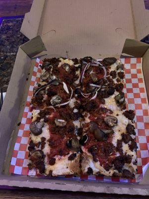 Vegan sausage mushroom and (half) red onion  at Guerrilla Pizza  in Las Vegas
