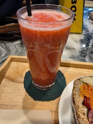 Strawberry juice at Dohyeongdang - 도형당  in Busan