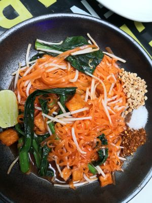 Pad thai at Bangkok Jam - Dhoby Ghaut in Central Singapore