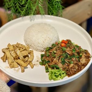 Ka Pow with OnlyEg and Shandi Global Chicken at Bangkok Jam - Dhoby Ghaut in Central Singapore