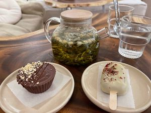 Peanut Butter Cup + Popsicle + Tea  at Rawberry in Ho Chi Minh City