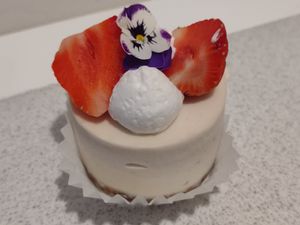 Strawberry Vanilla Bean. 😋 at Rawberry in Ho Chi Minh City