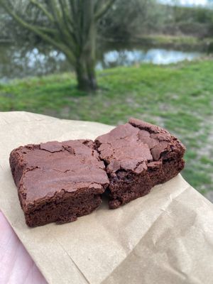 Vegan & gluten free brownies 😍 at The Coffee Club in Selby