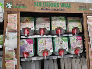 Refill station at Les Comptoirs de la Bio in Quiberon