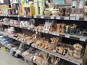 Wood at Les Comptoirs de la Bio in Quiberon