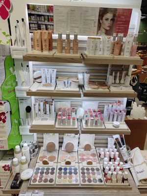 Cosmetics at Les Comptoirs de la Bio in Quiberon
