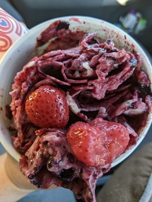 Banana and berries at Aloha Ice Cream in South Lake Tahoe