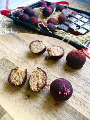 Soft grillage candies (orange and lemon) at Julia Greencake in Tula